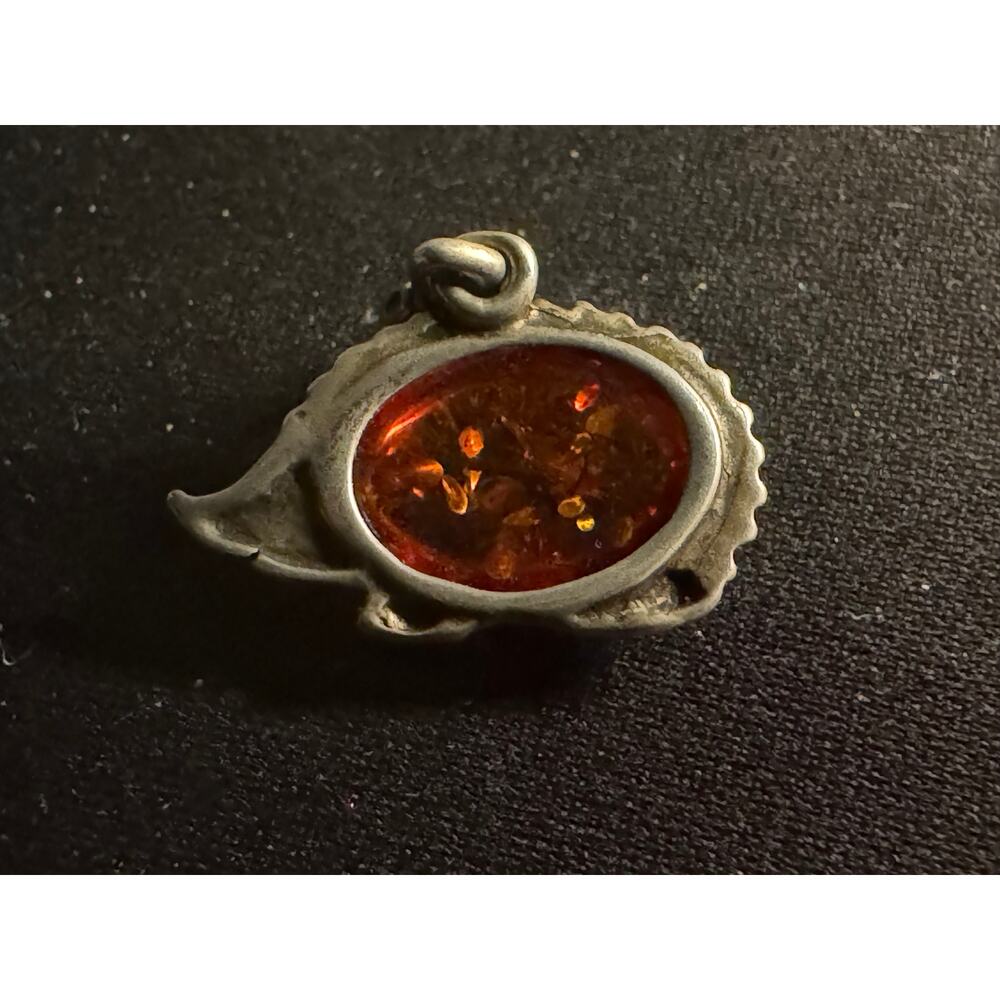 Vintage 925 Sterling Silver Hedgehog Pendant with Amber Stone - Picture 4 of 4